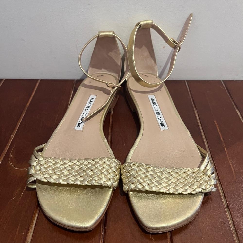 Manolo blahnik Chaflabra Woven Leather Sandal, size 35.5